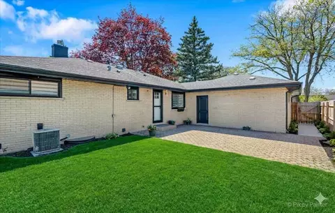 1535 Marshall Dr, Des Plaines, IL 60018 photo 40
