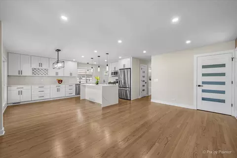1535 Marshall Dr, Des Plaines, IL 60018 photo 6
