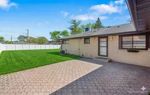 1535 Marshall Dr, Des Plaines, IL 60018 photo 39
