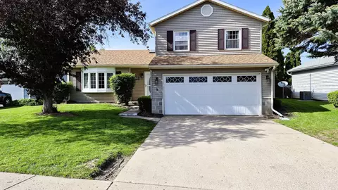 1206 E 24th St, Sterling, IL 61081