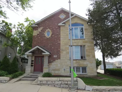 308 State St #1, Lemont, IL 60439