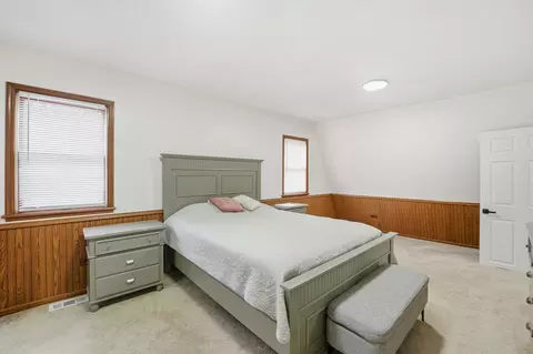 Bedroom - 2401 Rohlwing Rd, Rolling Meadows, IL 60008 photo 6 of 6