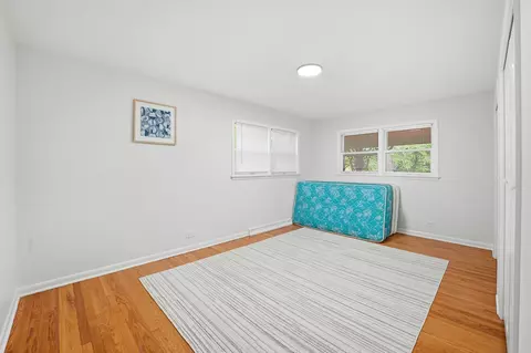 Bedroom - 2401 Rohlwing Rd, Rolling Meadows, IL 60008 photo 3 of 6
