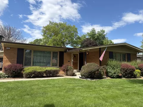 1101 W Ohio St, Glenwood, IL 60425