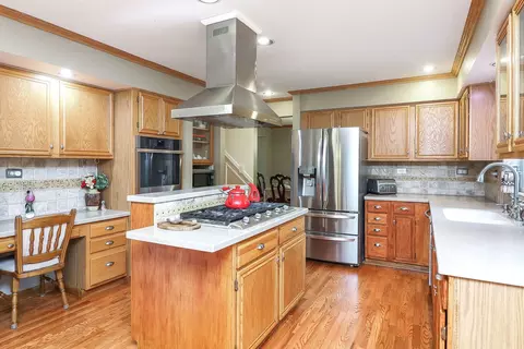 Kitchen - 1362 Nightingale Ln, Bartlett, IL 60103 photo 1 of 3