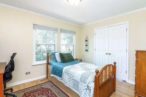 Bedroom - 1362 Nightingale Ln, Bartlett, IL 60103 photo 2 of 5