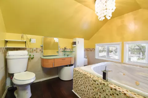Bath - 1437 Maple Ave, Berwyn, IL 60402 photo 2 of 3