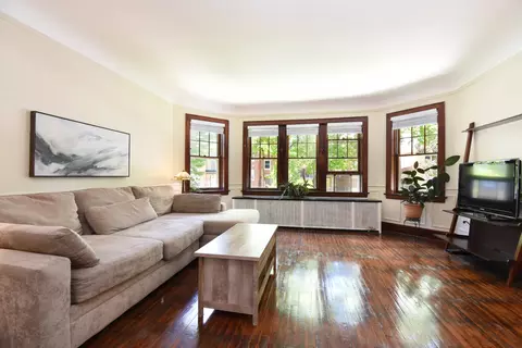 Living - 1437 Maple Ave, Berwyn, IL 60402 photo 2 of 4
