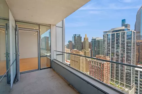 Exterior - 8 E Randolph St #3102, Chicago, IL 60601 photo 1 of 1