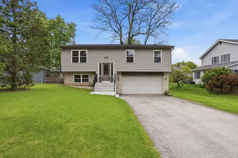 6212 Leonard Ave, Downers Grove, IL 60516