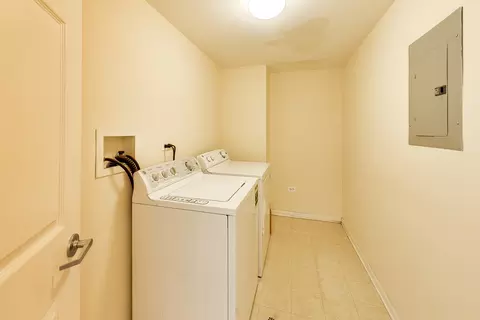 Other - 511 Prestwick Ln #307, Wheeling, IL 60090 photo 5 of 8