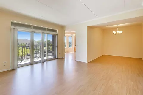 Living - 511 Prestwick Ln #307, Wheeling, IL 60090 photo 1 of 4