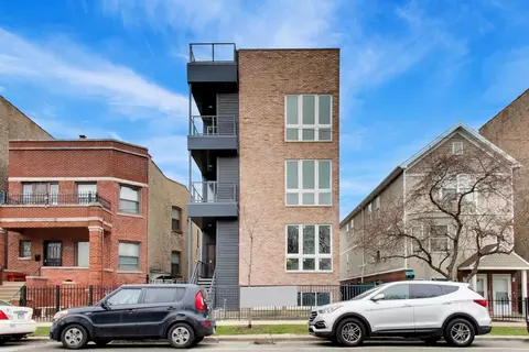 1244 N Kedzie Ave #4, Chicago, IL 60651