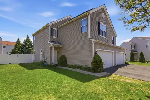 3710 Chatham Ct, Joliet, IL 60435