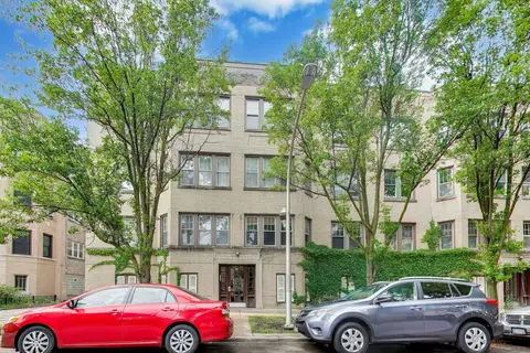 7400 N Seeley Ave #3, Chicago, IL 60645