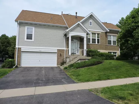 5640 Cambridge Way, Hanover Park, IL 60133