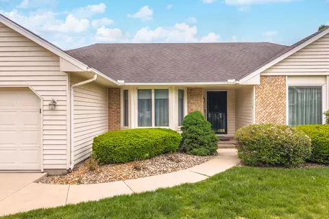 Exterior - 5 Downing Cir, Bloomington, IL 61704 photo 14 of 14