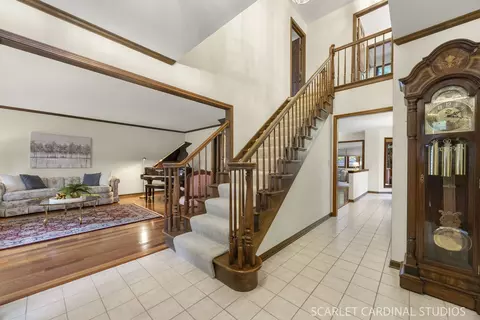 Entry Way - 809 Glenmore Ct, Naperville, IL 60540 photo 1 of 3