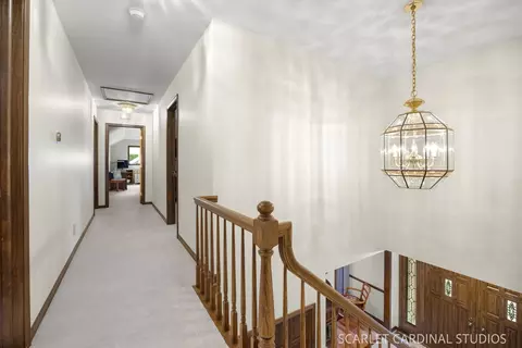 Entry Way - 809 Glenmore Ct, Naperville, IL 60540 photo 2 of 3