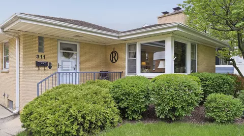 311 N Elm Ave, Elmhurst, IL 60126