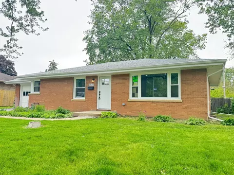 1823 Alma Dr, Crest Hill, IL 60403