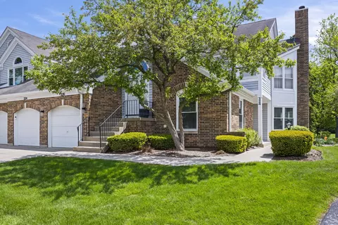 324 Satinwood Ct N, Buffalo Grove, IL 60089