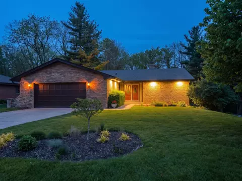 5017 Brookview Rd, Rockford, IL 61107