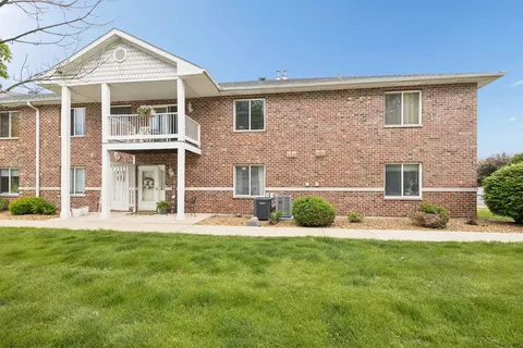 1370 Rock Run Dr #14, Crest Hill, IL 60403