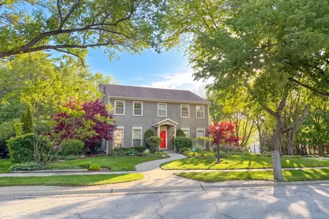 2440 The Strand, Northbrook, IL 60062