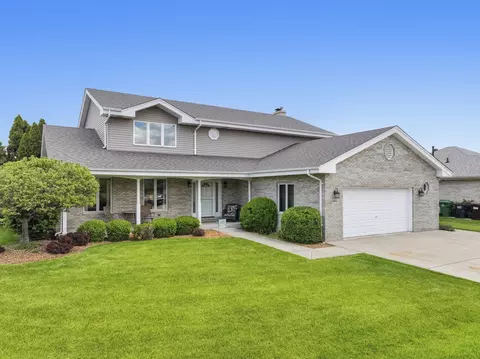 7630 Prestwick Dr, Tinley Park, IL 60477