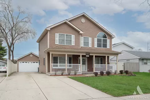 3204 Owl Dr, Rolling Meadows, IL 60008