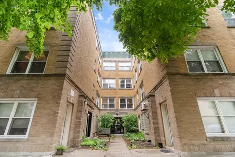 2846 N Christiana Ave #2, Chicago, IL 60618