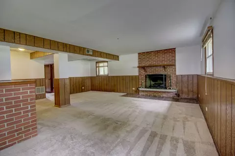 Living - 2266 Durham Dr, Wheaton, IL 60189 photo 4 of 5