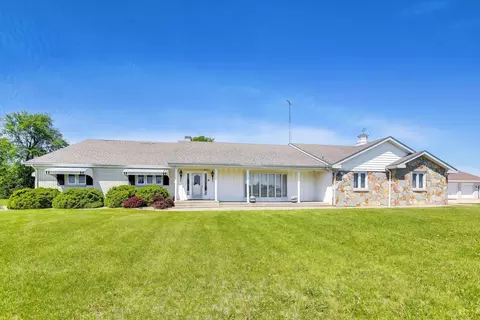 20 N Carbon Hill Rd, Coal City, IL 60416