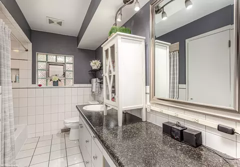 Bath - 5400 W 83rd Pl, Burbank, IL 60459 photo 1 of 2