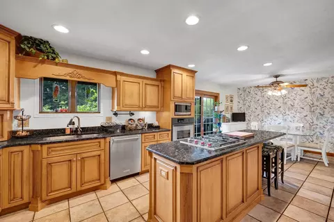 Kitchen - 201 Garden Rd, Normal, IL 61761 photo 4 of 4
