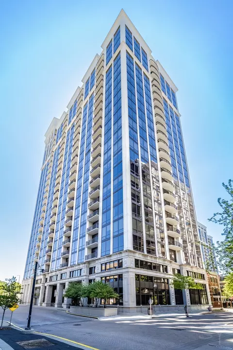 233 E 13th St #2108, Chicago, IL 60605