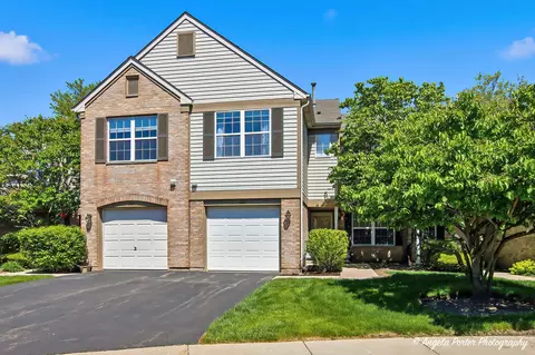 386 Crystal Ridge Dr #386, Crystal Lake, IL 60012