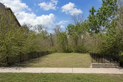 2820 Burlington Ave, Lisle, IL 60532