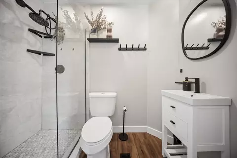 Bath - 703 Westmere Rd, Des Plaines, IL 60016 photo 1 of 4