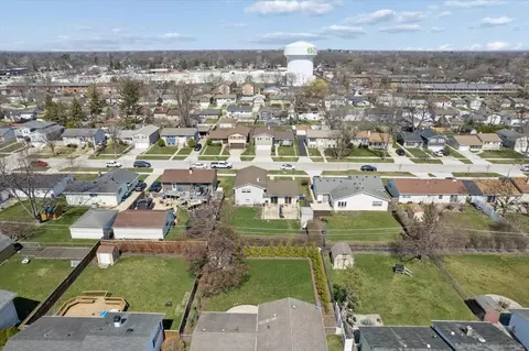 View/Area - 703 Westmere Rd, Des Plaines, IL 60016 photo 5 of 7