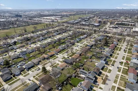 View/Area - 703 Westmere Rd, Des Plaines, IL 60016 photo 7 of 7
