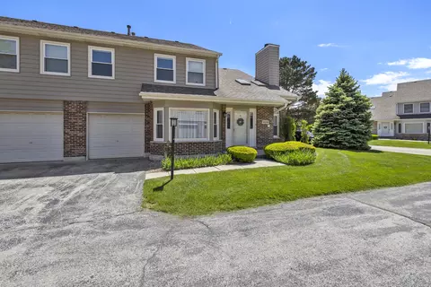 9210 Wherry Ln, Orland Park, IL 60462