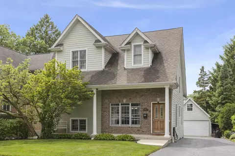4528 Middaugh Ave, Downers Grove, IL 60515
