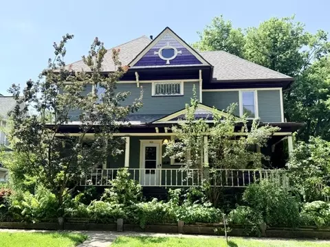 305 W Illinois St, Urbana, IL 61801