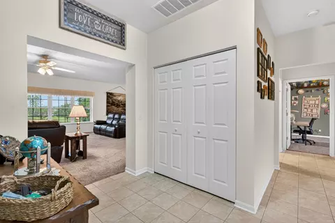 Entry Way - 1001 Madison Ave, Mchenry, IL 60050 photo 1 of 3