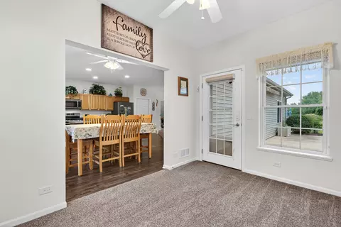 Entry Way - 1001 Madison Ave, Mchenry, IL 60050 photo 3 of 3