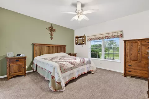 Bedroom - 1001 Madison Ave, Mchenry, IL 60050 photo 2 of 3