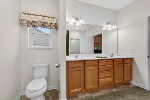 Bath - 1001 Madison Ave, Mchenry, IL 60050 photo 2 of 4