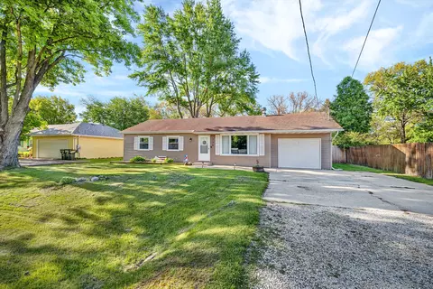 338 Orchard Ln, Braidwood, IL 60408